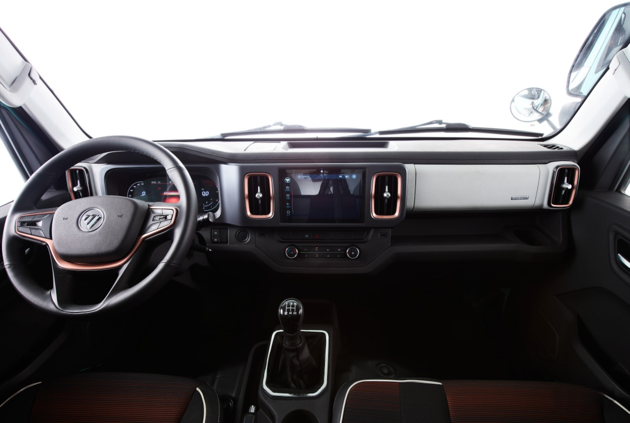 開著奧鈴M卡房車出發，享受美好Vanlife