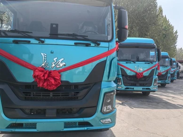 進入2023年，如果科技旗下長征汽車新能源重卡先后在唐山、保定、天津、成都、青島等地批量交付，實現開門紅。