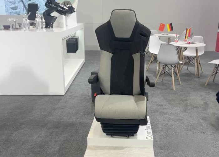 盡展科技范兒 伊思靈華泰攜5大核心平臺產品亮相上海車展