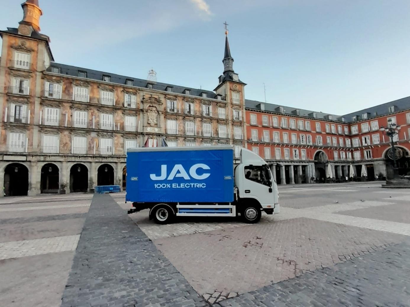 江淮1卡國際帥鈴：出口勢頭旺盛，全球高端市場遙遙領(lǐng)先