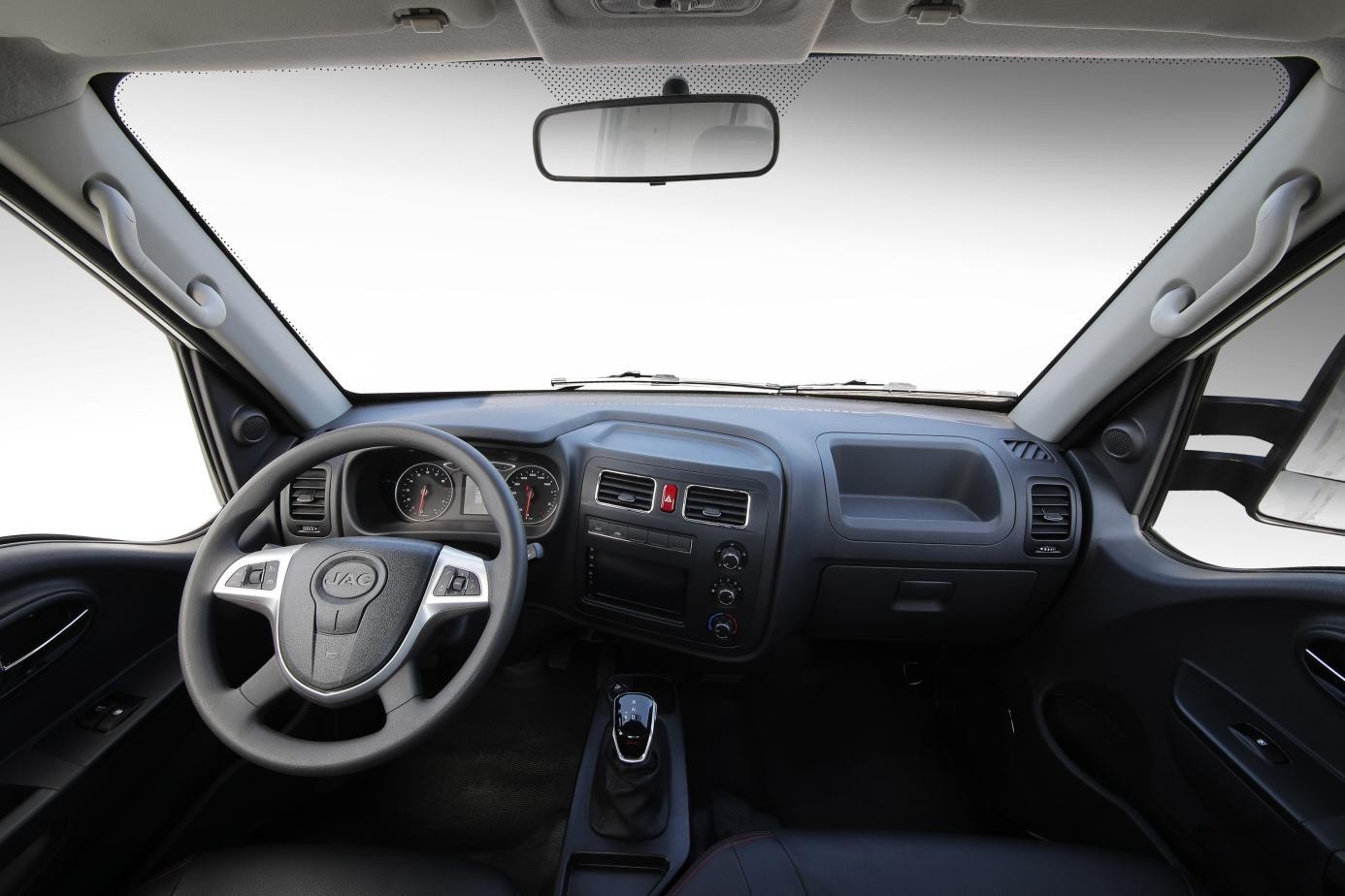 女性卡友的福利，江淮1卡愷達高端自動擋轎卡來了！