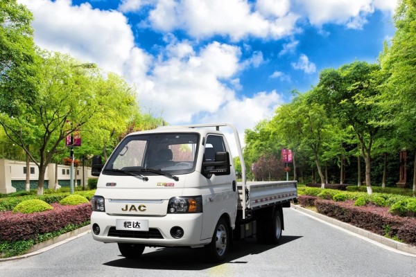 女性卡友的福利，江淮1卡愷達高端自動擋轎卡來了！