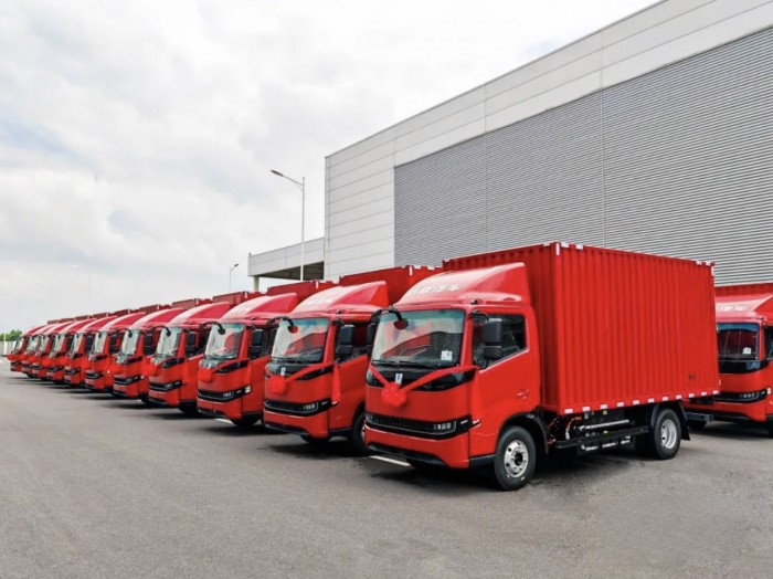 遠程首批輕卡運力交付啟程，綠色城運正式開啟北京運力服務網絡！