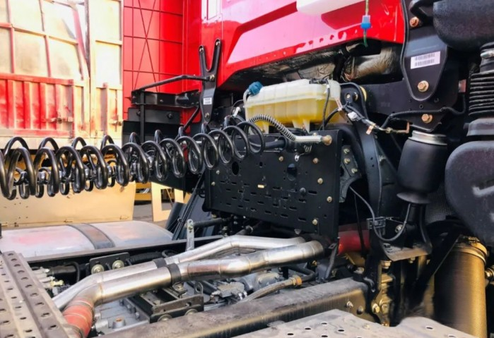 好車是用實力說話 王師傅跑煤炭運輸先后購入兩組大運子母車