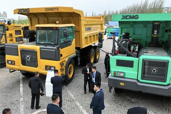 勁銷400臺!徐工精彩亮相鄂爾多斯國際煤博會