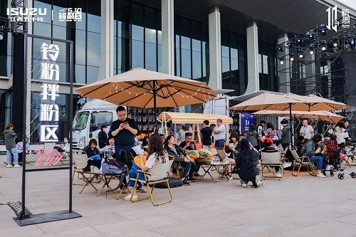 十年新愿,初心未改,翼放輕卡加速新征程