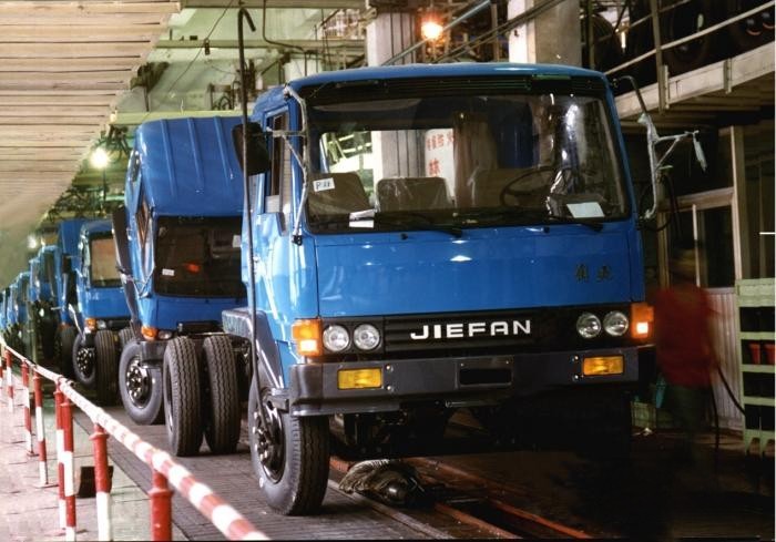 “走進解放卡車”系列欄目第二期:這代車,這代人,敢闖新路!