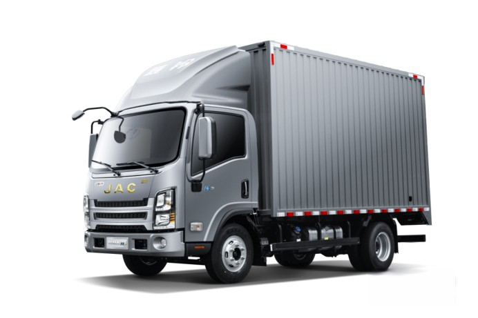 5大進(jìn)階突破 28項(xiàng)迭代升級(jí) 全新豪寬輕卡 ? 威鈴夢(mèng)想家M7耀世發(fā)布