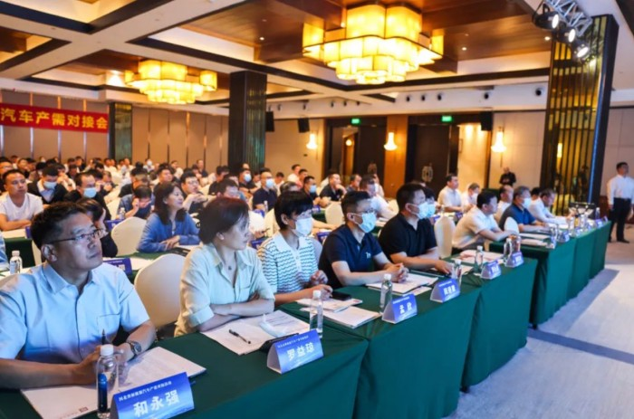 獲行業(yè)用戶認(rèn)可 長(zhǎng)征汽車亮相石家莊產(chǎn)需對(duì)接會(huì)！