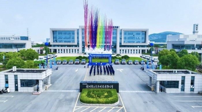 造車新勢力 共創星未來 ,徐工漢馳50臺純電動五小工程車發車!