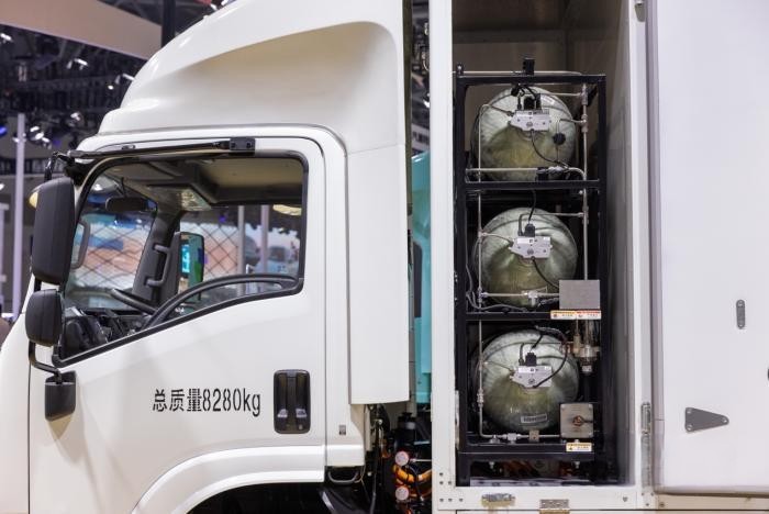 第二十五屆重慶車展:慶鈴氫燃料電池車助力用戶開啟氫未來