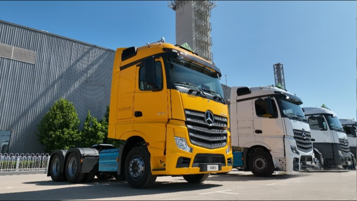 奔馳危化品牽引車 讓你安全且輕松的駕馭