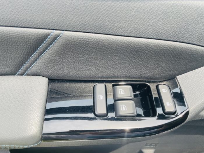 深度解讀行業首款AMT自動擋+獨立懸掛輕卡-歐馬可X pro