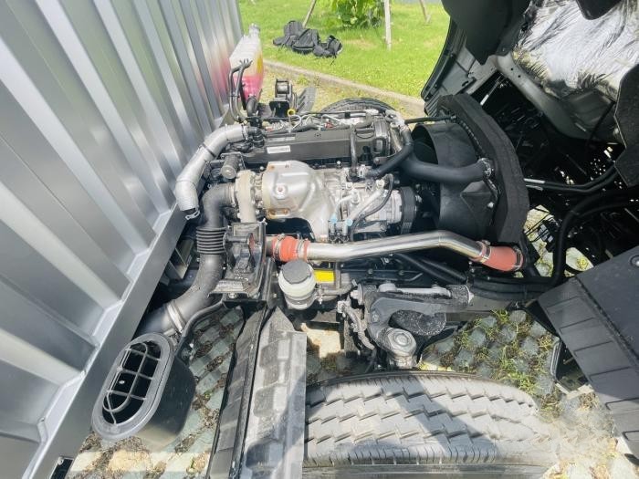 深度解讀行業首款AMT自動擋+獨立懸掛輕卡-歐馬可X pro