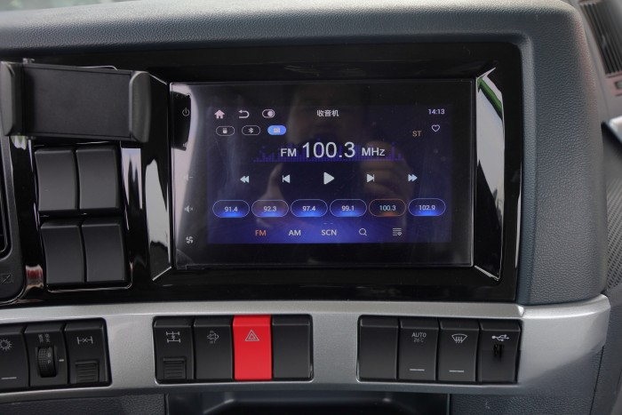 LNG重卡如何選？530馬力乘龍H7一車(chē)多拉300公斤！