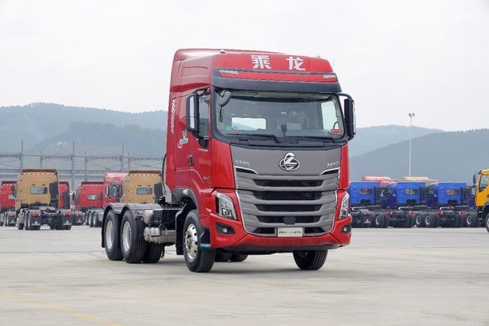 LNG重卡如何選？530馬力乘龍H7一車(chē)多拉300公斤！