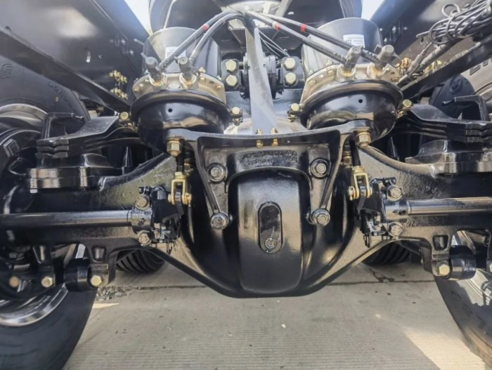 陜汽德龍X5000S：以黃金動力鏈的優勢 為廣大卡友帶來降本增效的運輸價值