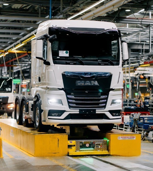 曼恩“獅”力盡展  群英匯聚2023卡車技術節