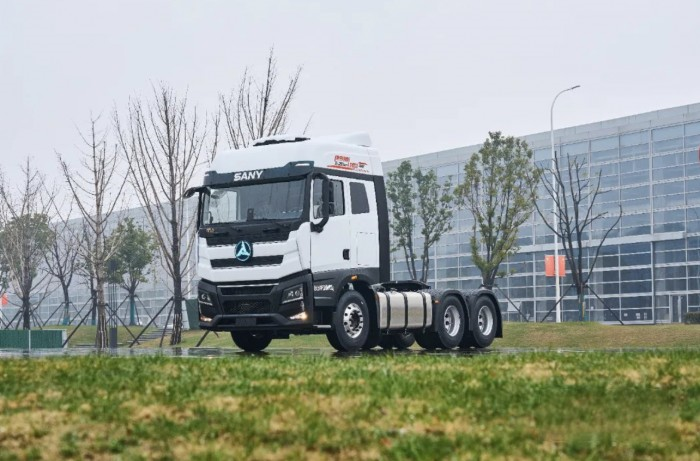 三一重卡勇當(dāng)“碳路先鋒”，全系產(chǎn)品超前切換國六b