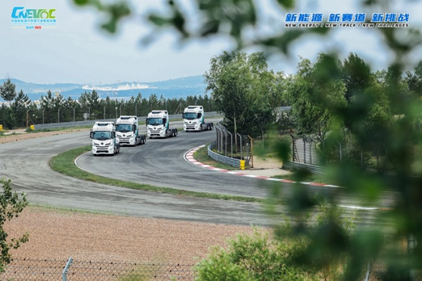 KargoBot自動(dòng)駕駛卡車超百臺(tái),新能源占比超60%