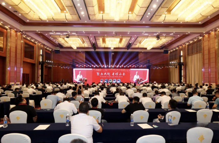 江淮格爾發重卡:1-6月累計銷售重卡6628輛,同比增長37%