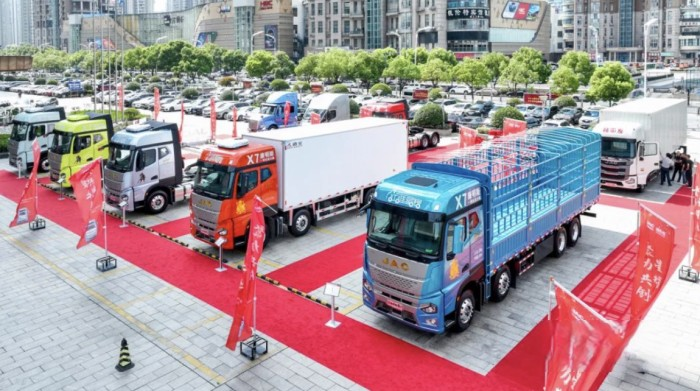 江淮星耀,創富伙伴!江淮星耀X7重磅上市!