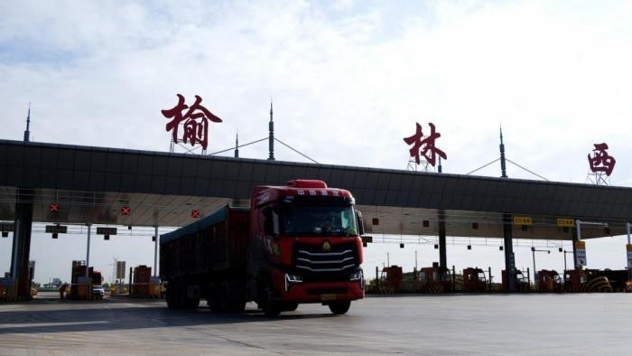 單趟多賺600元，中國重汽豪沃MAX助西北漢子實現賺錢夢！