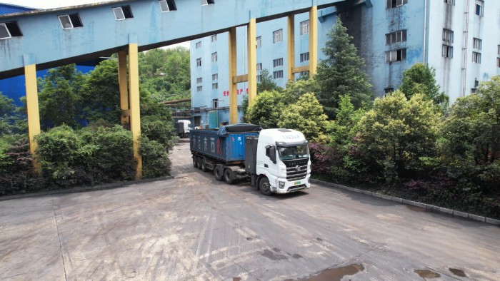 單車每天能省120元,用上汽紅巖新能源重卡實現低成本高效運營