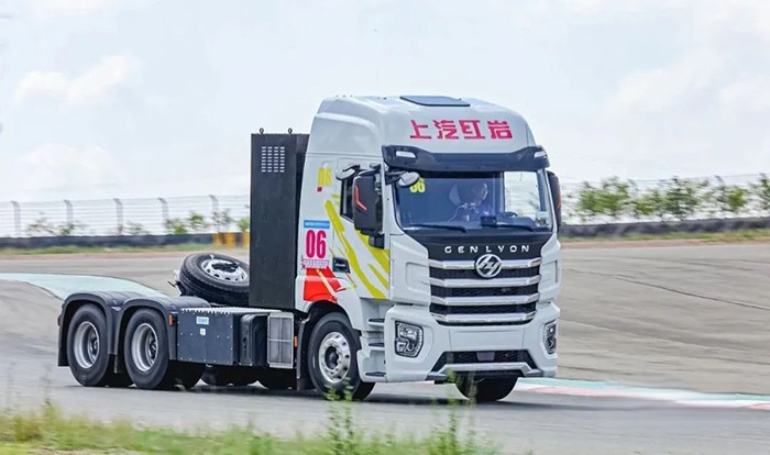 “氫”裝上陣!“冠軍車型”紅巖杰獅氫燃料電池重卡實力出擊