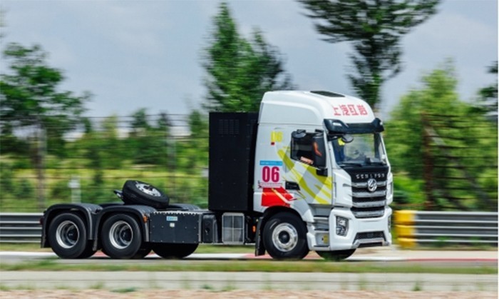 “氫”裝上陣!“冠軍車型”紅巖杰獅氫燃料電池重卡實力出擊