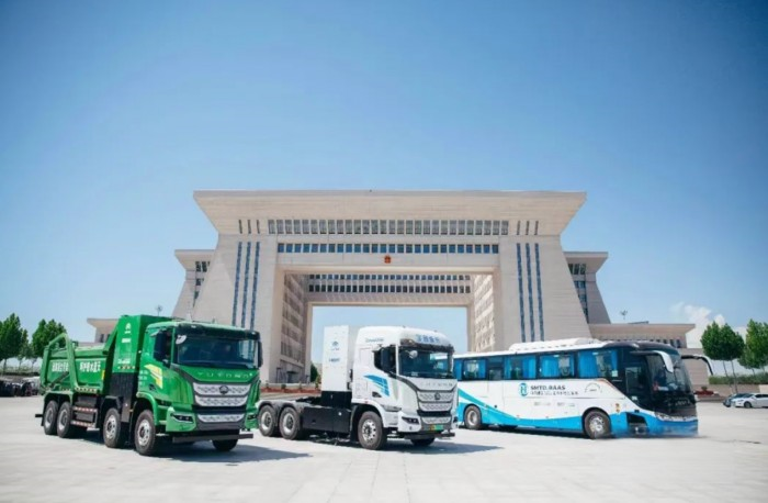 億華通氫燃料電池車隊在新疆伊寧開啟巡展