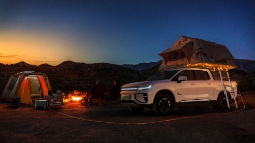 “中國(guó)智造”出海進(jìn)行時(shí),吉利雷達(dá)首批純電皮卡揚(yáng)帆啟航