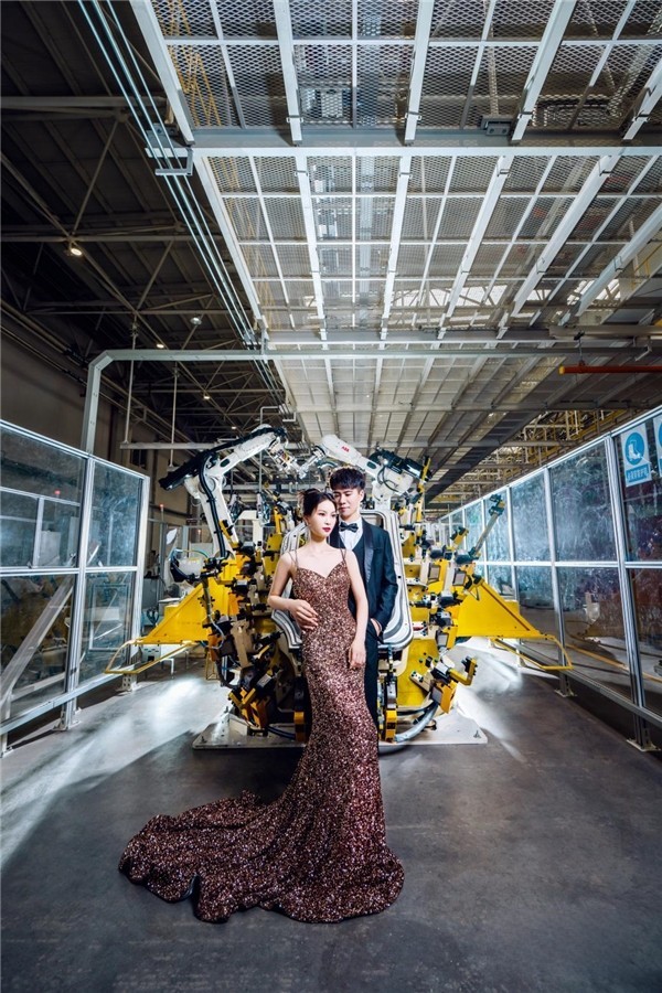 讓幸福觸手可及，北汽雷馳新能源MINI卡見證七夕