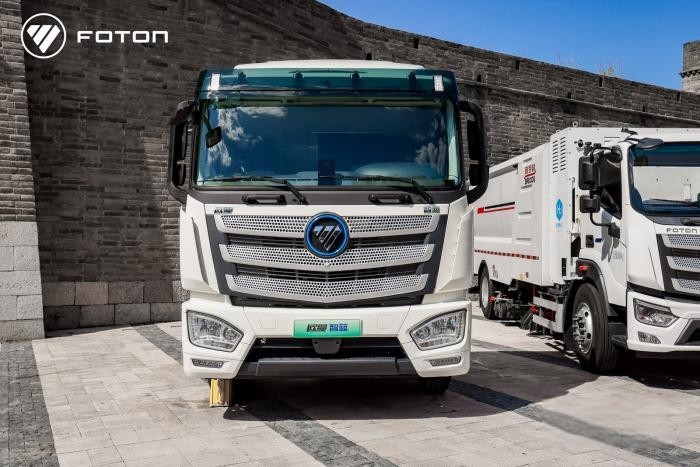 助力移動能源變革！歐曼智藍打造全場景定制化底部換電重卡解決方案