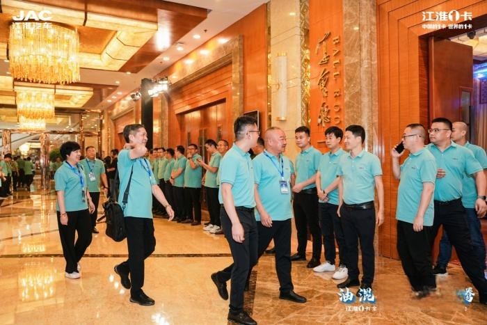 江淮1卡全系新品亮相 夢想家M6、新能源純電V6成亮點!