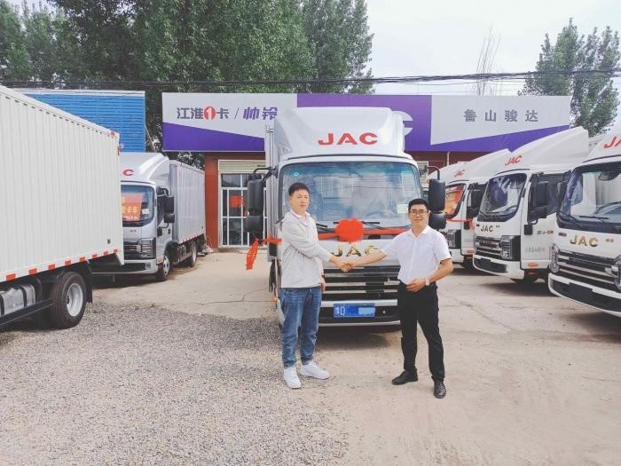 愛琢磨的“彈棉郎” 選擇江淮1卡帥鈴S3走街串巷送溫暖!