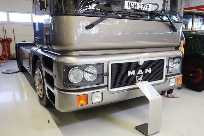 最高設計時速為90Km/h。