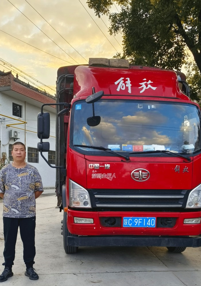 走最難最險的路!他與解放虎VH在“掛壁公路”上盤旋