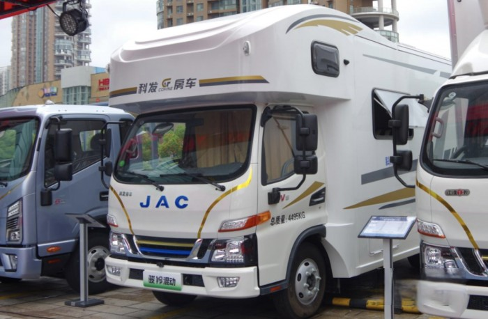 輕卡也能做房車？江淮1卡駿鈴聚寶盆混動房車為你打開旅行新方式！