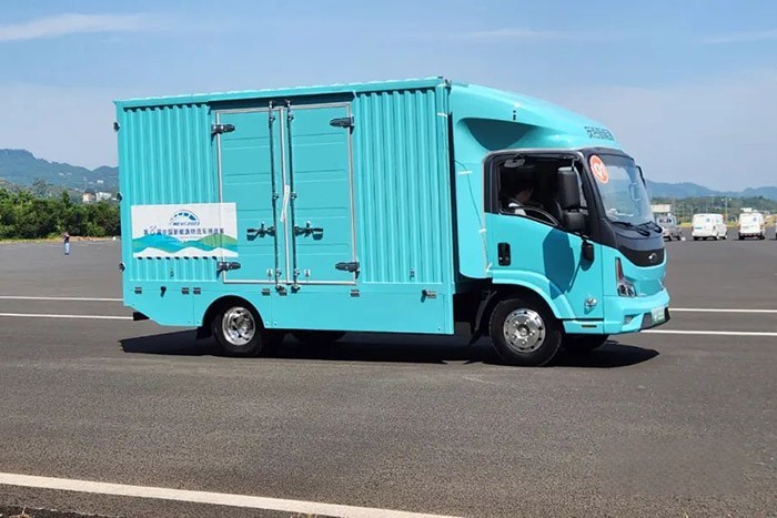 慶鈴EVM600純電動輕卡，一舉奪獲輕型貨廂組（輕卡組）全能金獎、最佳節能能力獎、最佳續航能力獎、最佳動力性能獎、最佳制動性能獎五項大獎。