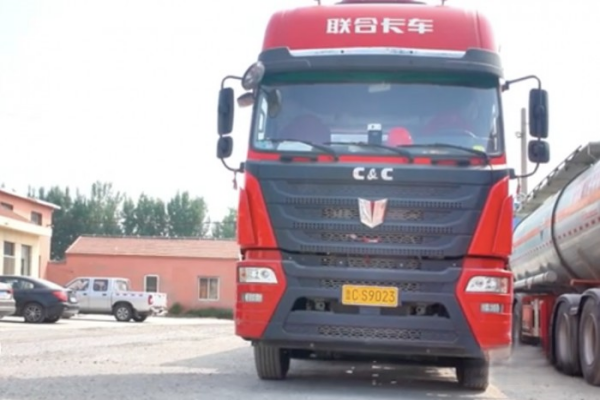 “安全零事故”,這就是聯合重卡帶給危險品運輸企業的底氣