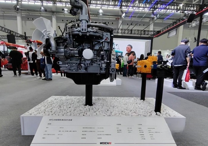 激“擎”登場(chǎng)！濰柴全系列動(dòng)力總成集結(jié)武漢農(nóng)機(jī)展