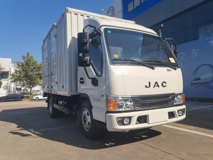 更長更寬更強 價格僅6.99萬 康鈴創富之星H3測評